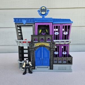 Fisher Price Imaginext DC Super Friends Batman Gotham City Jail Playset